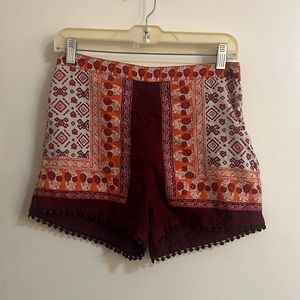 Hollister patterned soft shorts. Size 5